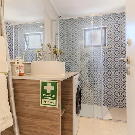 Appartement #381 Sunny In The Heart Of *